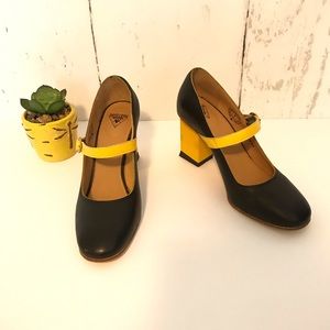 JOHN FLUEVOG Mary Jane Yellow Black Heels